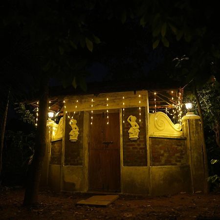 Kayyalas Courtyard Thrissur ภายนอก รูปภาพ
