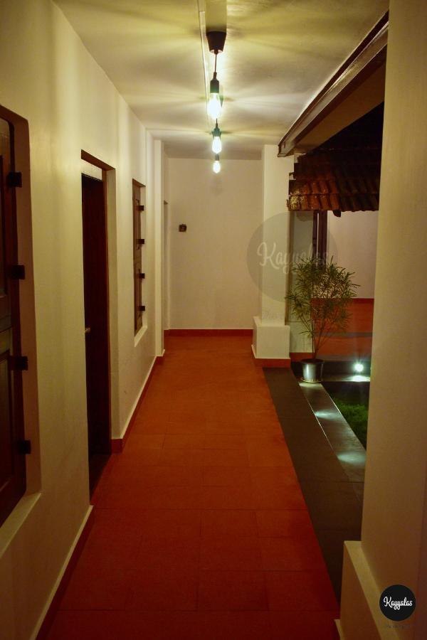 Kayyalas Courtyard Thrissur ภายนอก รูปภาพ