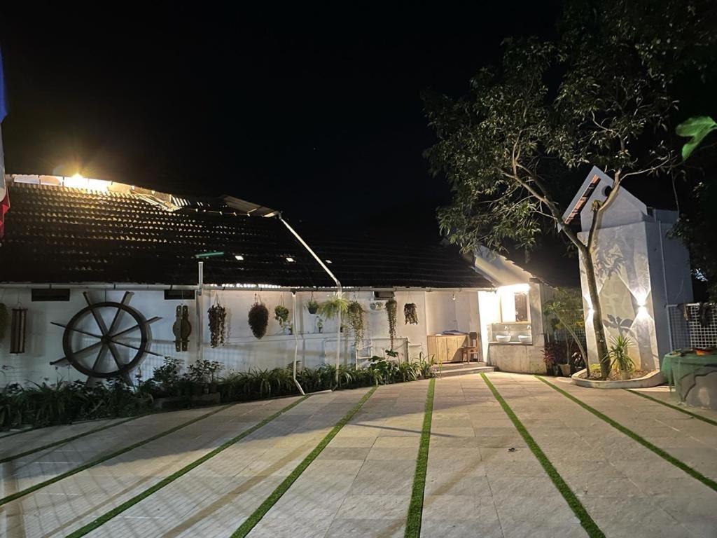 Kayyalas Courtyard Thrissur ภายนอก รูปภาพ